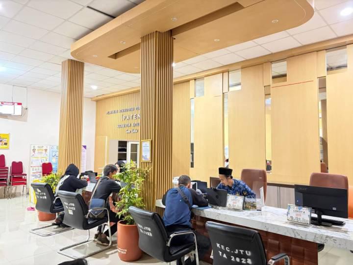 Di Tengah WFH, Kecamatan Jatiuwung Pastikan Layanan Publik Tetap Normal