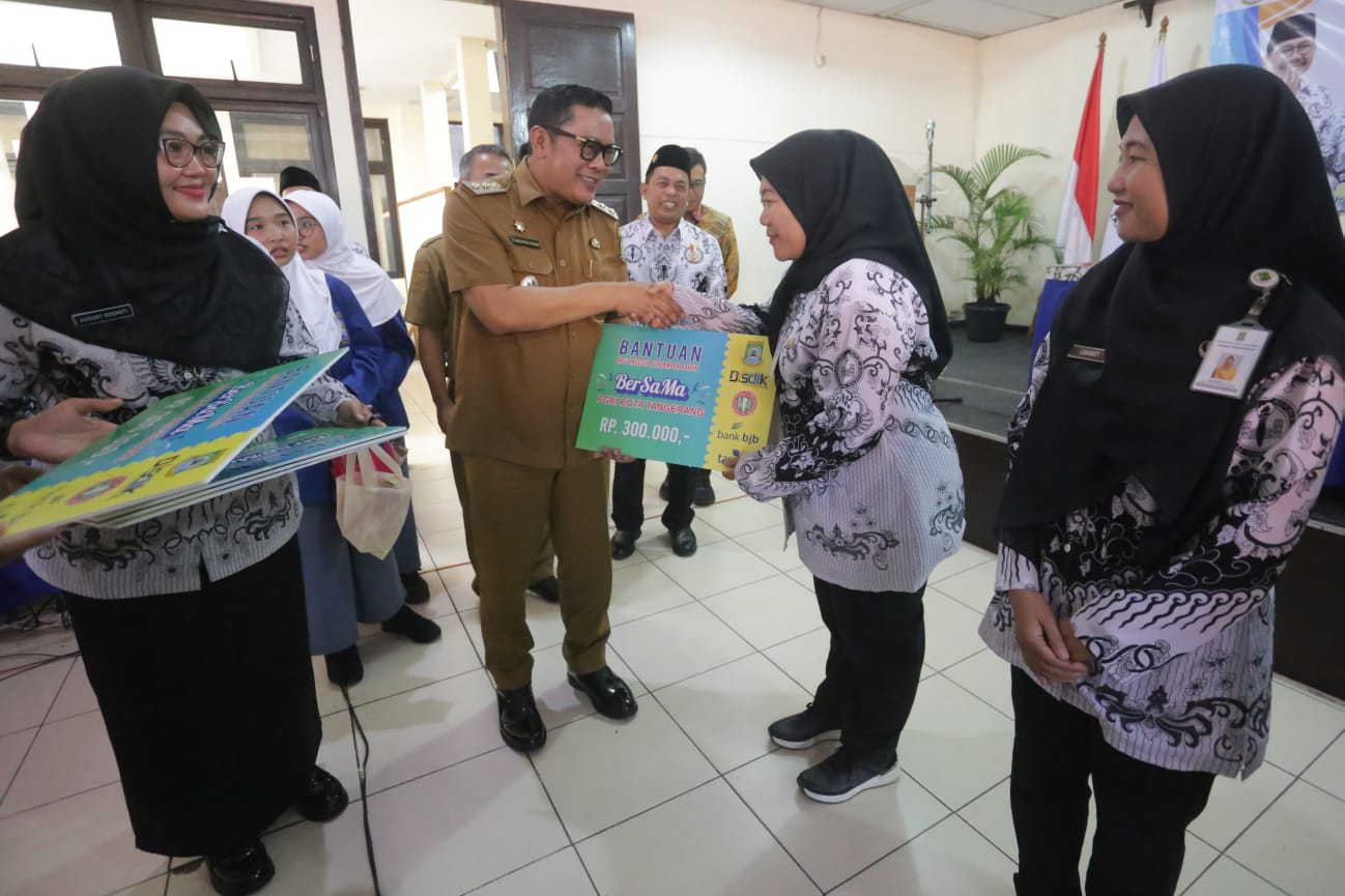 Pemkot Tangerang Berikan Insentif Kepada 18.675 Pendidik dan Tenaga Kependidikan