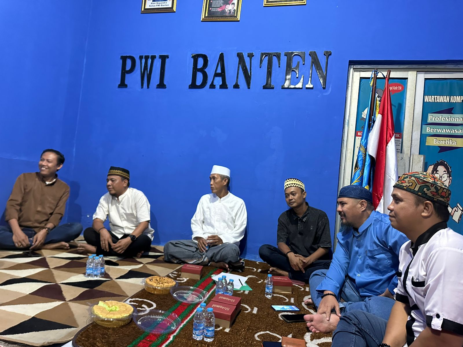 PWI Banten Gelar Yasin & Tahlil Hari Ke-4 untuk Almarhum Zulmansyah Sekedang