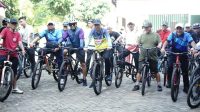 Camat Larangan Bersama Anggota Dewan Gelar Aksi Gowes Keliling Wilayah