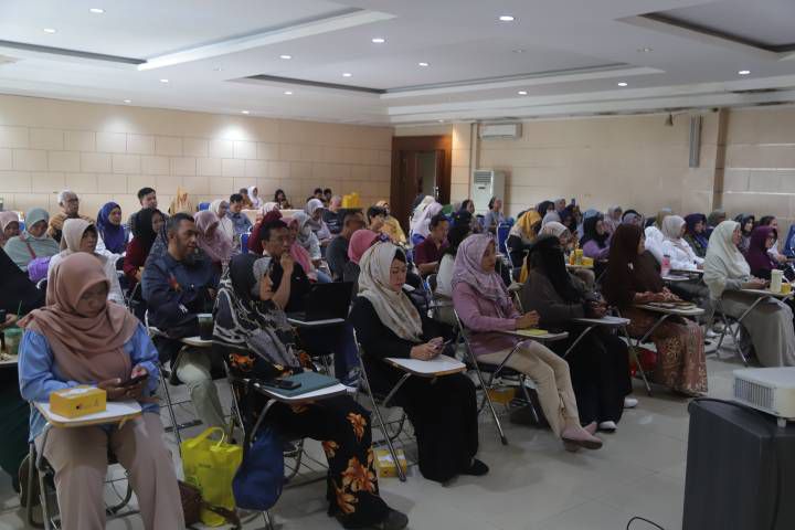 Disperindagkop UKM Kota Tangerang Gelar Bimtek Desain dan Branding untuk Pelaku UMKM