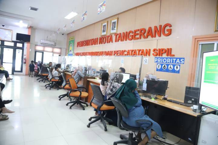 Disdukcapil Kota Tangerang Tegaskan Layanan Adminduk Gratis, Warga Diajak Gunakan Aplikasi Sobat Dukcapil