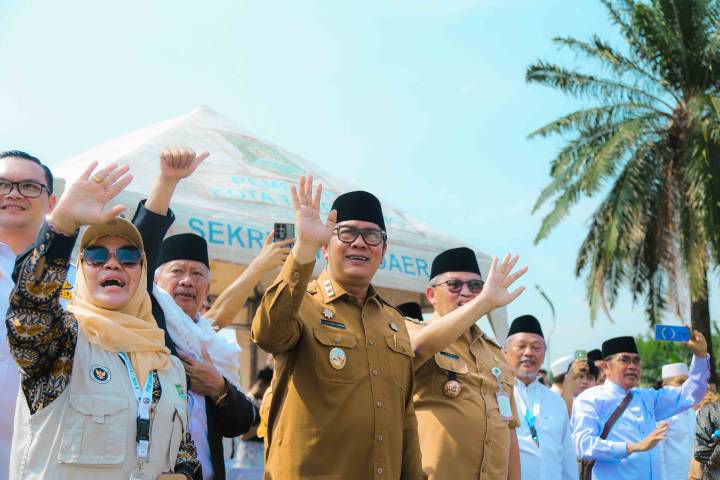 Wakil Wali Kota Tangerang Lepas 393 Calhaj, Soroti Pentingnya Kesiapan Fisik