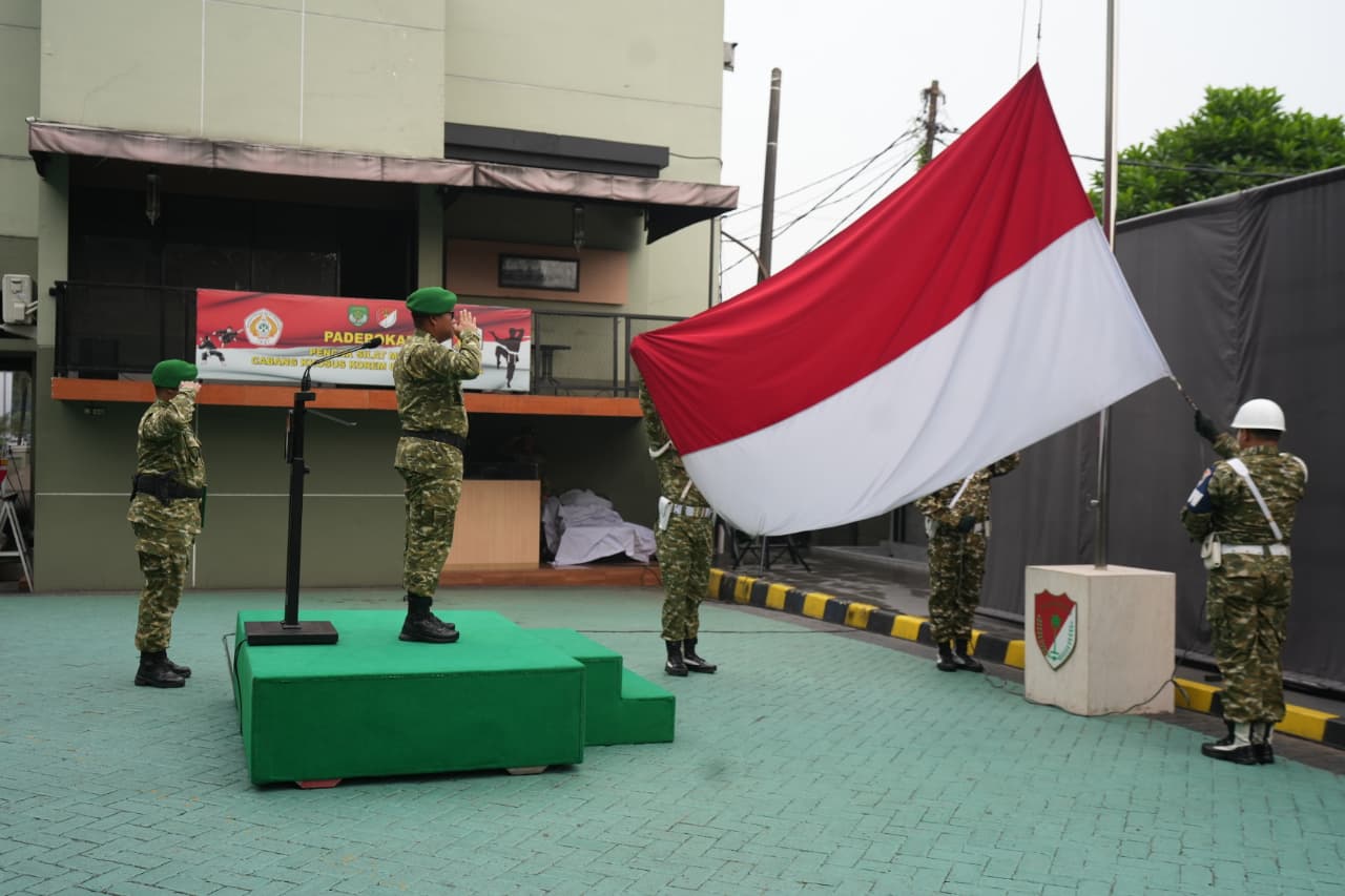 Pimpin Upacara Harkitnas ke-118, Kasrem 052/Wkr Tegaskan Komitmen Jaga Tunas Bangsa di Era Digital