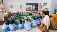 Wujudkan Indonesia Emas 2045, DWP Kota Tangerang Gulirkan Program Mengajar di Sekolah
