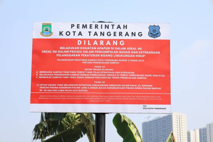 Tegakkan Aturan Lingkungan, Pemkot Tangerang Segel TPS Ilegal di Kecamatan Pinang