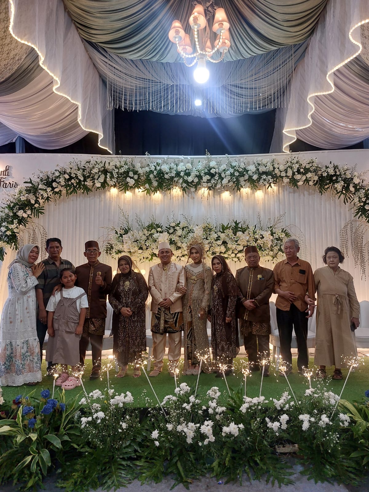 Iyal Faris Ahmad Syakib & Runti Widiarwati Resmi Menikah dengan Adat Pati, Ahmad Putra: Jadilah Keluarga Sakinah Penuh Berkah