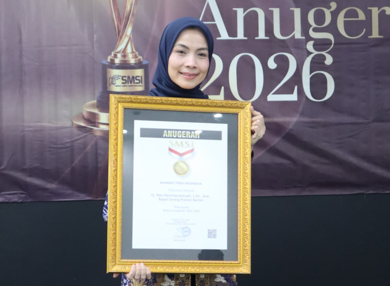 Bupati Serang Terima Anugerah SMSI sebagai Sahabat Pers Indonesia 2026