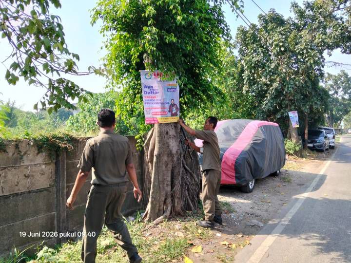 Respon Keluhan Warga, Pemkot Tangerang Tertibkan Spanduk Liar di Jalan Pajajaran Jatiuwung