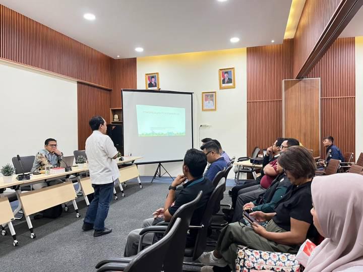Dorong Usaha Berkelanjutan, DLH Kota Tangerang Sosialisasikan Standar dan Kewajiban Lingkungan