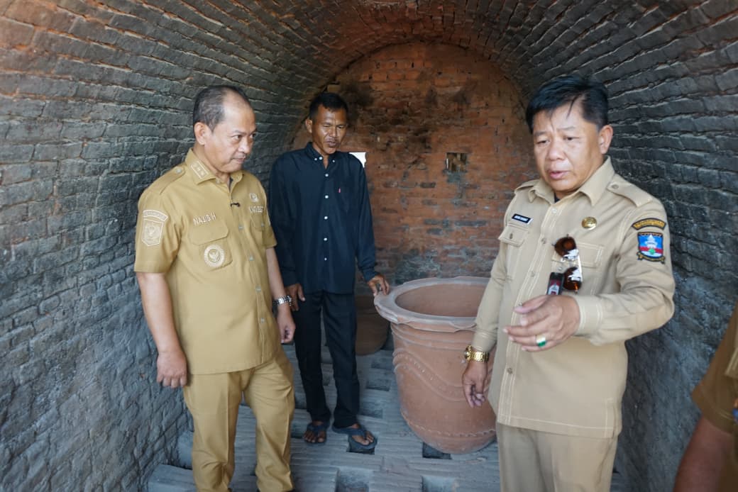 Wabup Serang Ajak Warga Kosambi Pertahankan Sentra Gerabah dan Perkuat Daya Saing Produk