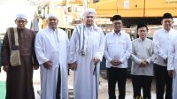 Gubernur Andra Soni Resmikan Tiang Pancang Masjid Al Mubarokah, Tekankan Peran Masjid bagi Peradaban