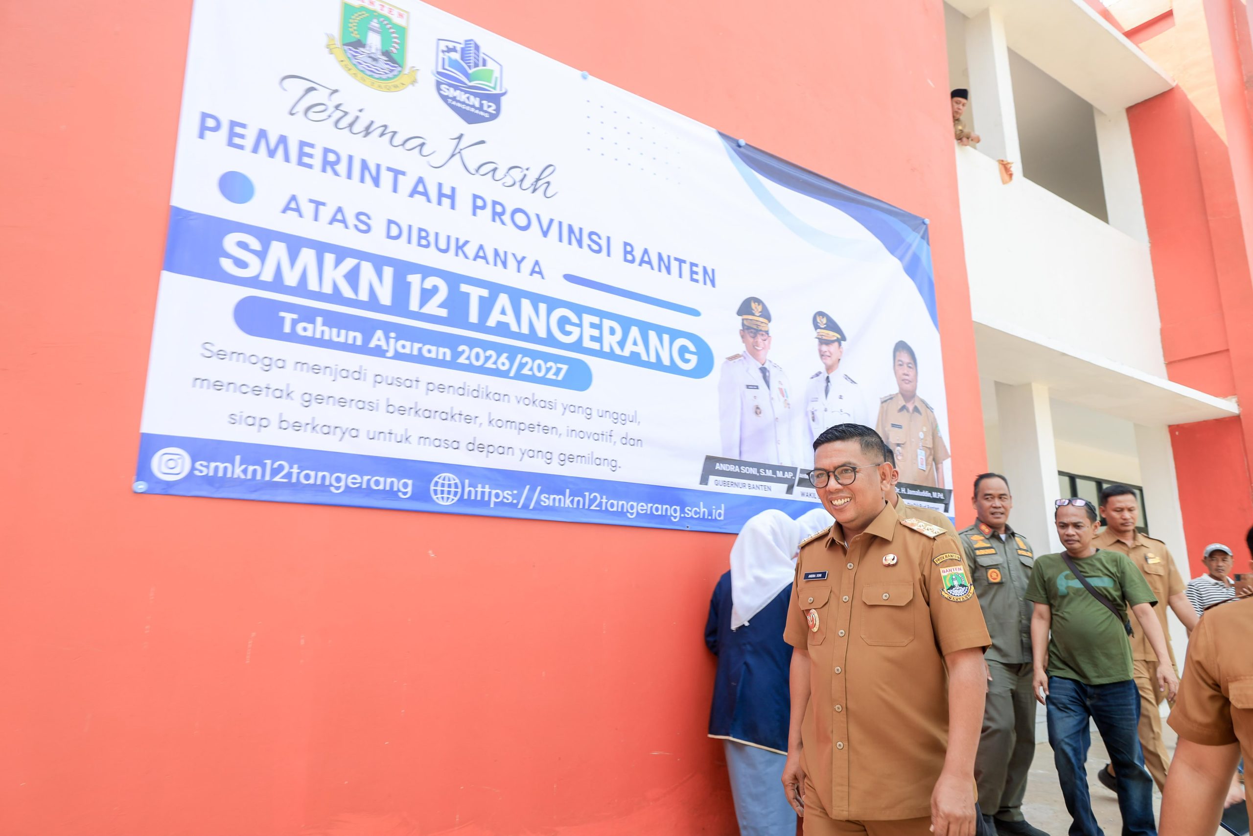 Kadis Pendidikan Provinsi Banten Dampingi Gubernur Tinjau Kegiatan MPLS di SMKN 12 Kota Tangerang