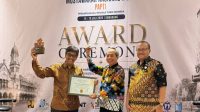 Disperkimtan Kota Tangerang Raih Penghargaan Penerbit SLF Terbaik di PAPTI Award 2026