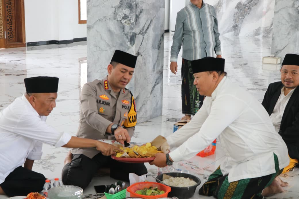 Kapolres Metro Tangerang Kota Ajak Warga Jaga Kamtibmas Lewat Jumat Keliling