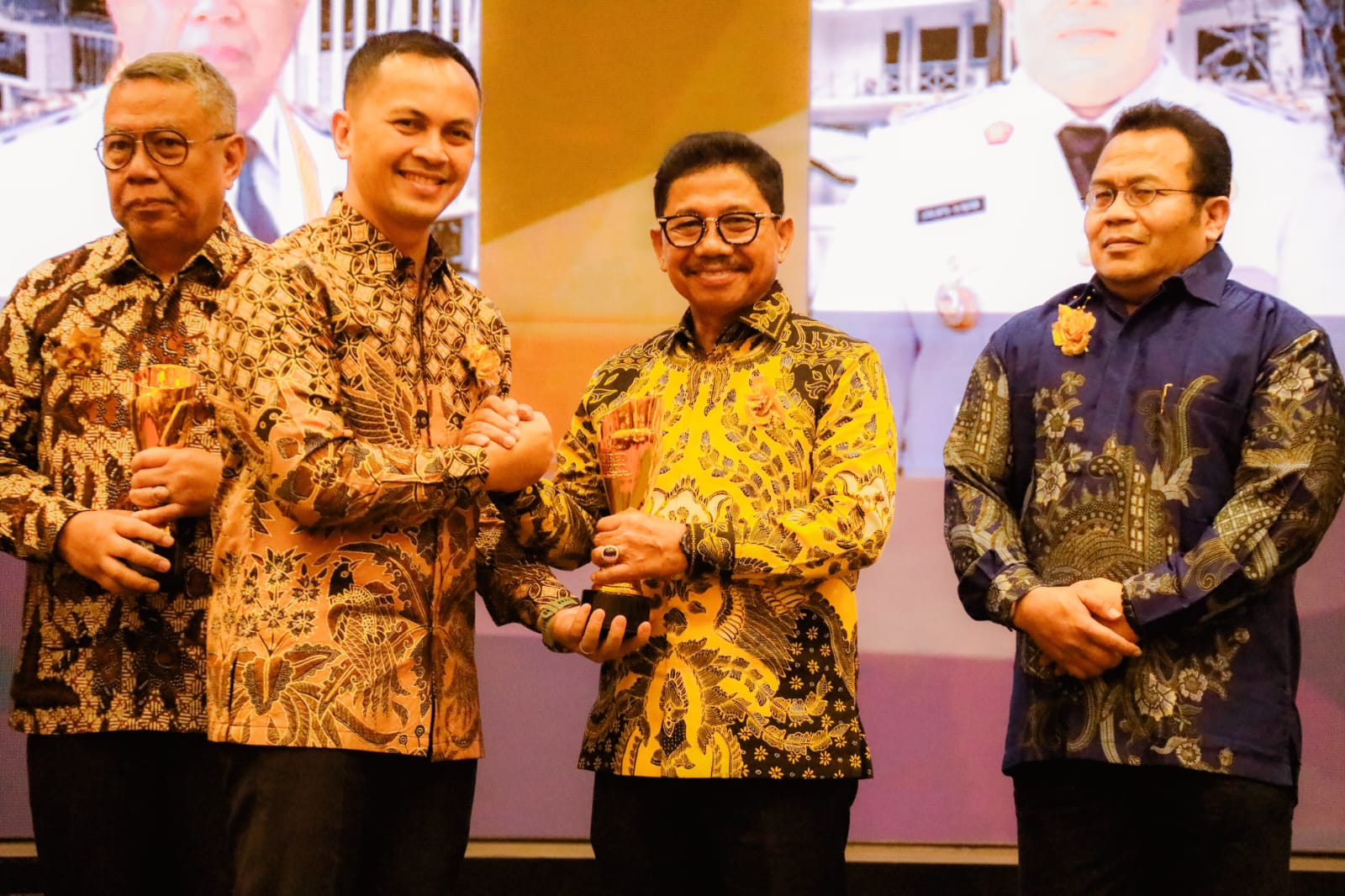 Wali Kota Tangerang Sachrudin Raih Pimred Award 2026