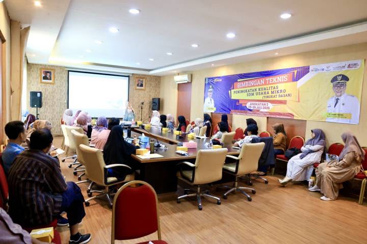Disperindagkop UKM Kota Tangerang Perkuat Fondasi Bisnis Pelaku UMKM Lewat Bimtek