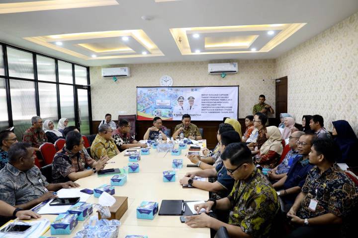 Evaluasi Capaian PAD, Maryono Tekankan Peningkatan Pendapatan Harus Berdampak bagi Masyarakat