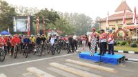 Walikota Tangerang Mengikuti Gowes BerSAMA dengan Masyarakat.