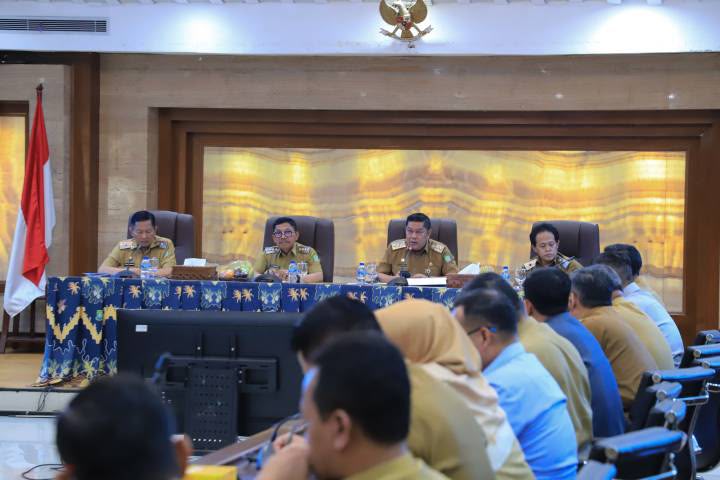 Rapat Evaluasi, Sachrudin Instruksikan Semarakkan HUT RI dan Perkuat Mitigasi Musim Kemarau