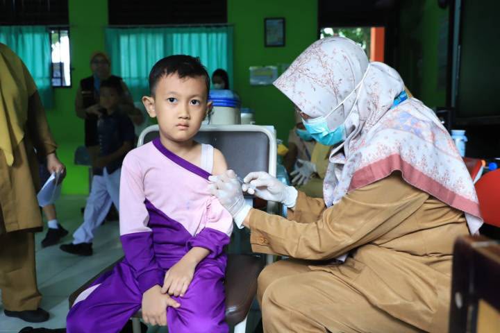 Lindungi Kesehatan Sejak Dini, Puskesmas Jatiuwung Gelar BIAS dan CKG Serentak di 25 Sekolah