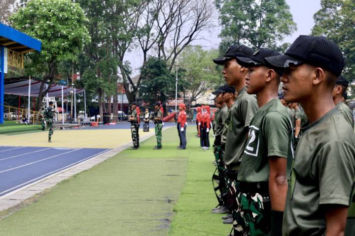 Jelang 17 Agustus, Kesbangpol Matangkan Mental dan Kekompakan Paskibraka Kota Tangerang