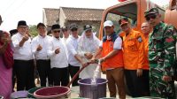 Pemkab Serang Salurkan Bantuan Air Bersih di Tanara