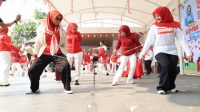 TP PKK dan DWP Kota Tangerang Meriahkan HUT RI dengan Beragam Perlombaan