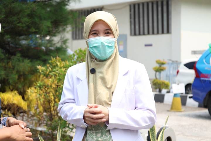 dr. Virginia Nurya Hikmawati Dokter Spesialis Paru RSUD Kota Tangerang.