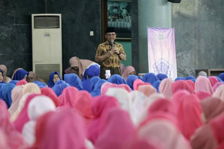 Hadiri Maulid Nabi dan Milad Format AK, Sachrudin Tekankan Peran Strategis Majelis Taklim
