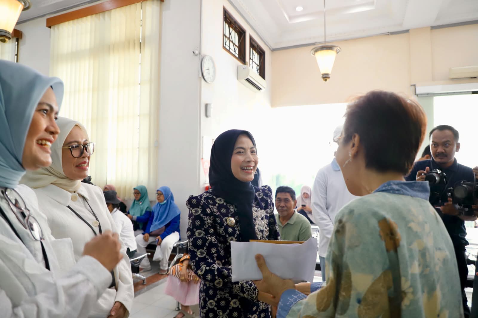 Hari Pelanggan Nasional 2026, Bupati Serang Sapa Nasabah Ajak Dukung Perekonomian Daerah