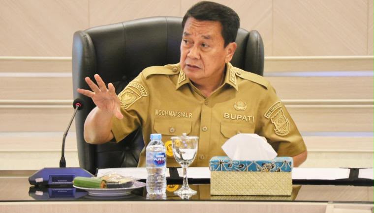 Sebaran Abu Vulkanik Krakatau Capai Tangerang, Bupati Maesyal Imbau Warga Gunakan Masker