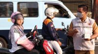 Antisipasi Abu Vulkanik, Pemkot Tangerang Bagikan Masker dan Imbau Warga Gunakan Pelindung