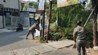 Jaga Ketertiban Ruang Publik, Kecamatan Larangan Tertibkan Spanduk Tak Berizin