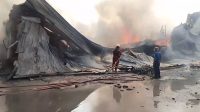 Kebakaran Pabrik di Batuceper, Angin Kencang dan Material Mudah Terbakar Percepat Perambatan Api