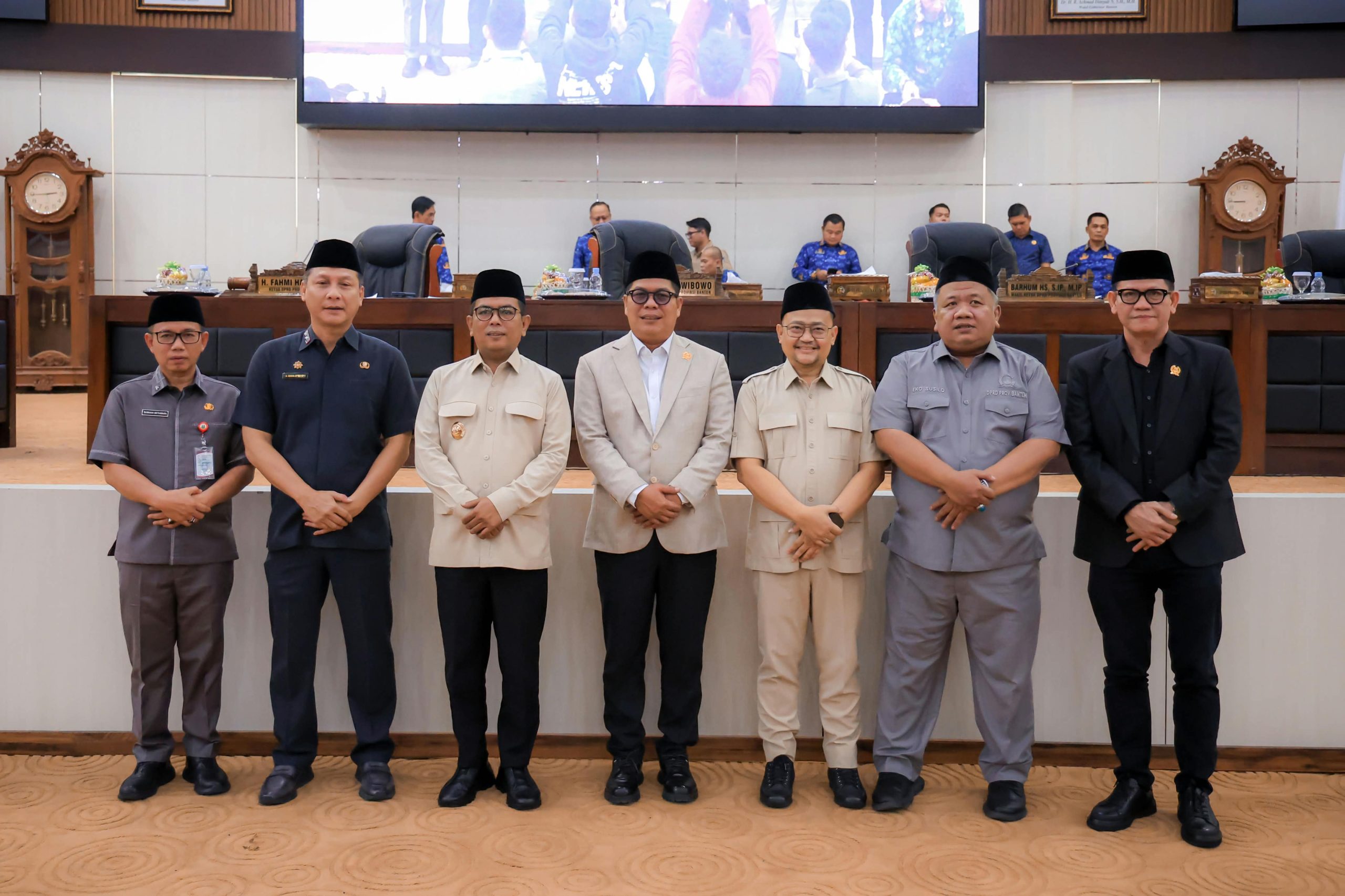 Perubahan KUA-PPAS 2026 Disepakati, Gubernur Banten Andra Soni Ajak Kawal Pelaksanaan Pembangunan