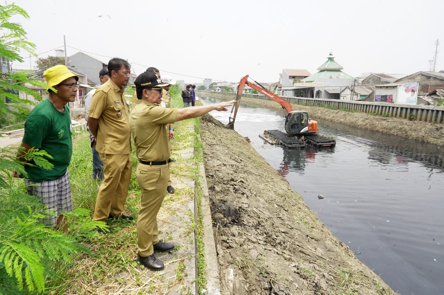 Wali Kota Tangerang Tinjau Normalisasi Sungai dan Drainase