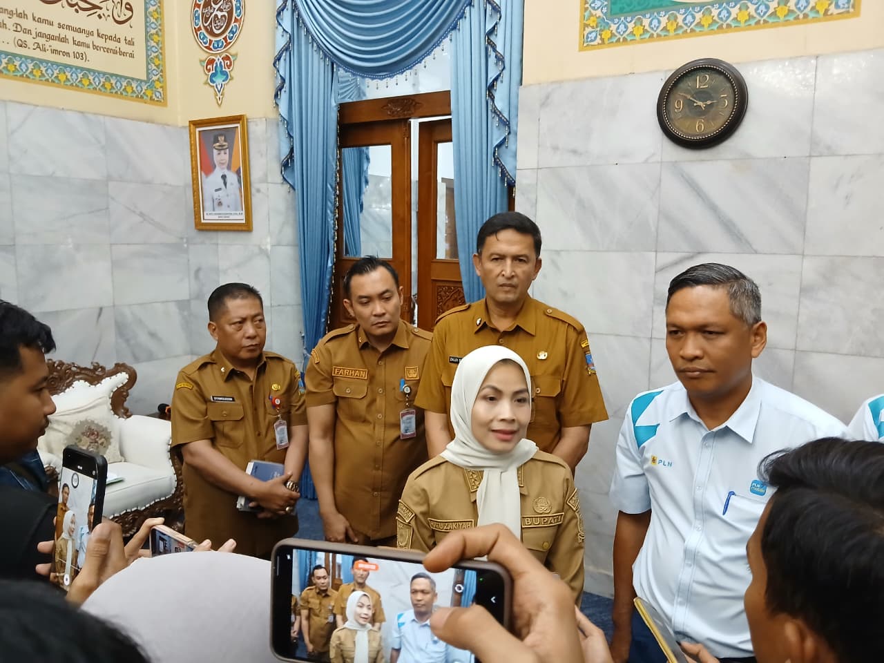 Pemkab Serang-PLN Bahas Percepatan PLTS di Pulau Tunda