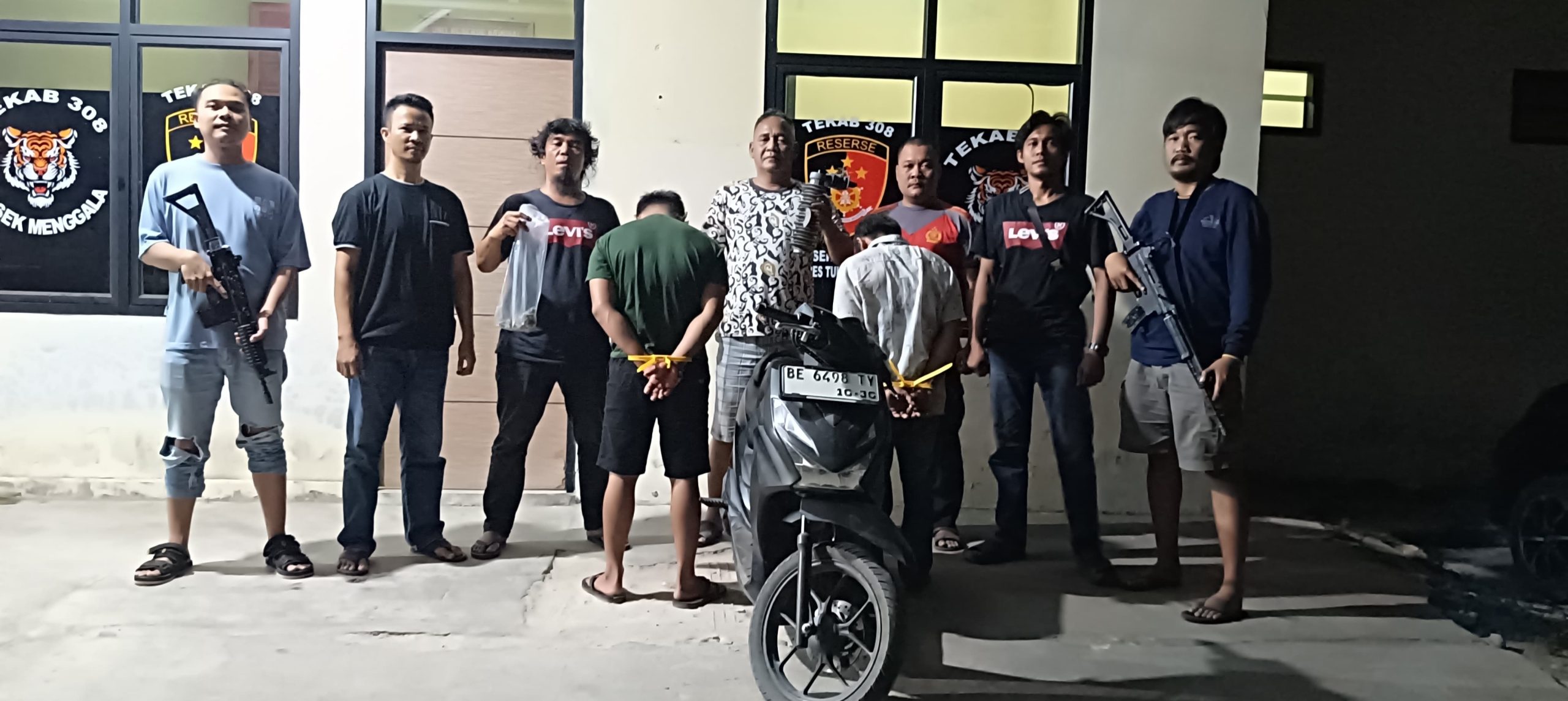 Jejak Ceceran Oli Bongkar Aksi Pencurian Trafo PLN, Polsek Menggala Dan Tim URC Sat Reskrim Polres Tulang Bawang Bekuk Tiga Pelaku.