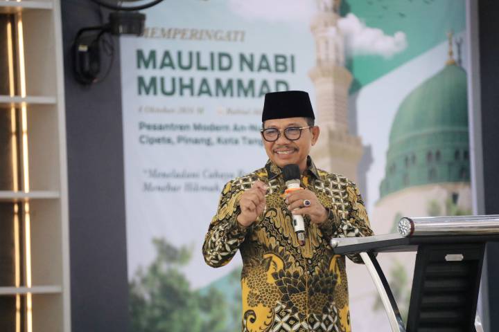 Peringatan Maulid Nabi, Sachrudin Ajak Santri Jadikan Rasulullah SAW Sebagai Teladan.