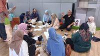 DPAD Kota Tangerang Ubah Perpustakaan Jadi Ruang Kreatif Lewat Pelatihan Sulam Pita
