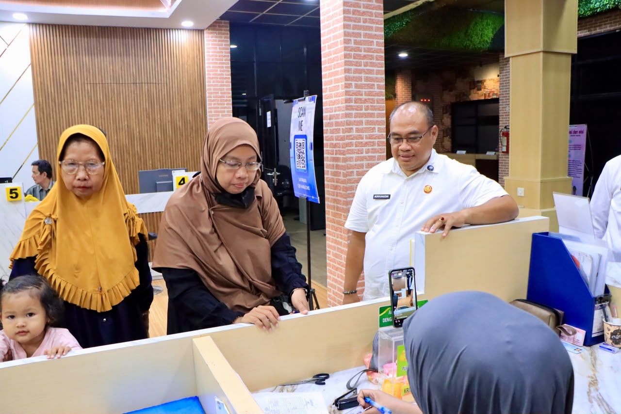 Kecamatan Pasar Kemis Permudah Urusan Adminduk Lewat Layanan Jumpa Melati hingga Malam Hari