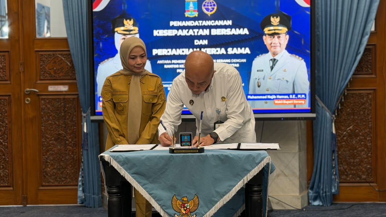 Bupati Serang dan Kepala Kantor KSOP Banten Teken MoU Optimalkan Pajak Bukan Logam